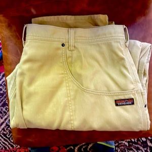 Patagonia hemp canvas 44x34